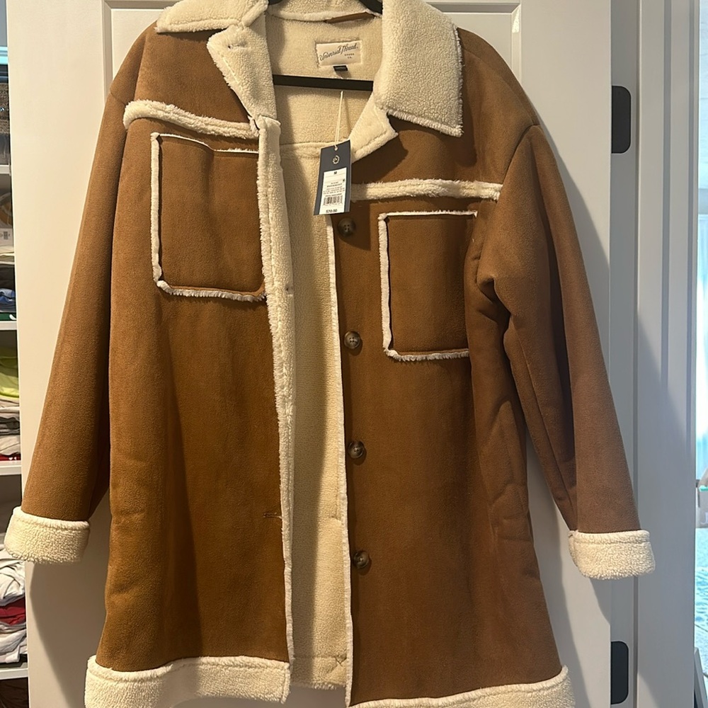 Universal threads jacket
